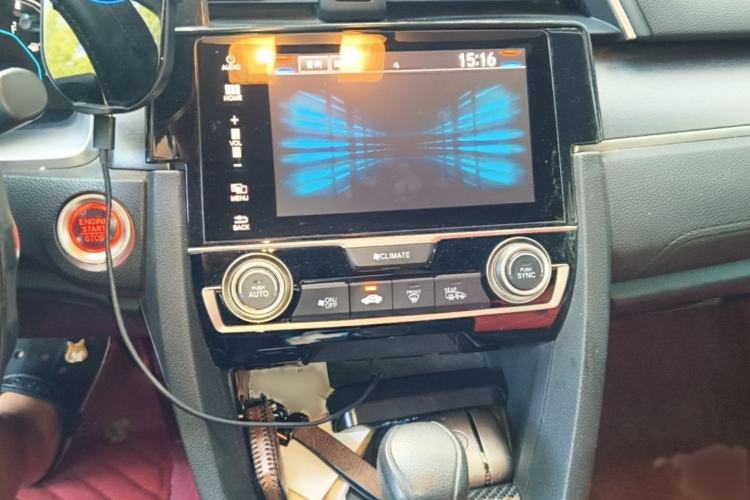 Used Honda Civic 2016 220TURBO CVT Luxury Edition Audio And AC Panel