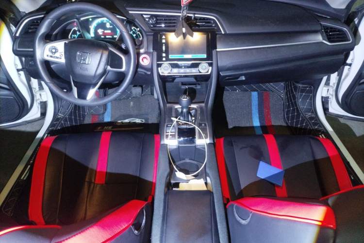 Used Honda Civic 2016 220TURBO Manual Luxury Edition Audio And AC Panel