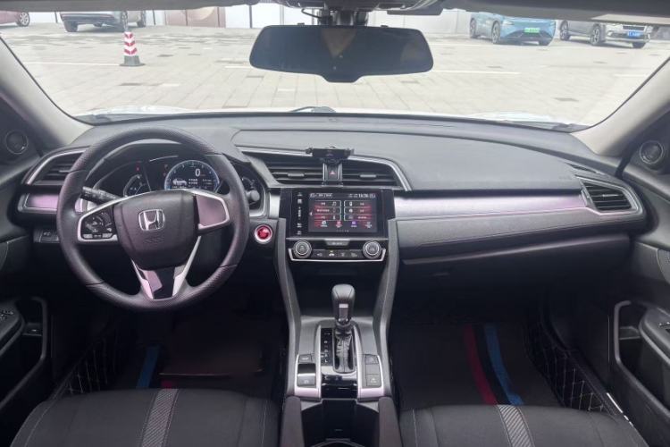 Used Honda Civic 2016 220TURBO CVT Luxury Edition Audio And AC Panel