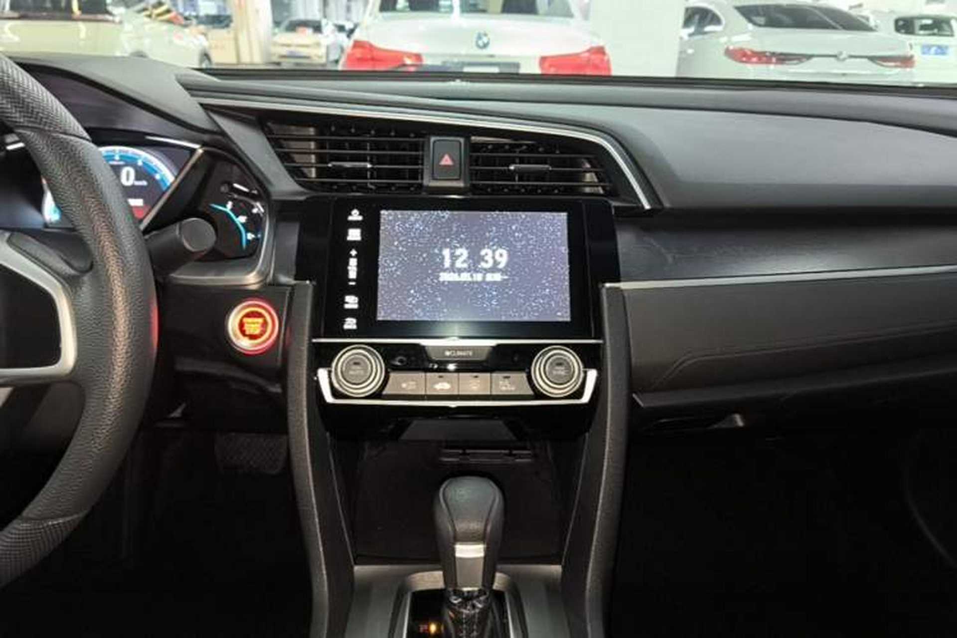 Used Honda Civic 2016 220TURBO CVT Luxury Edition Audio And AC Panel