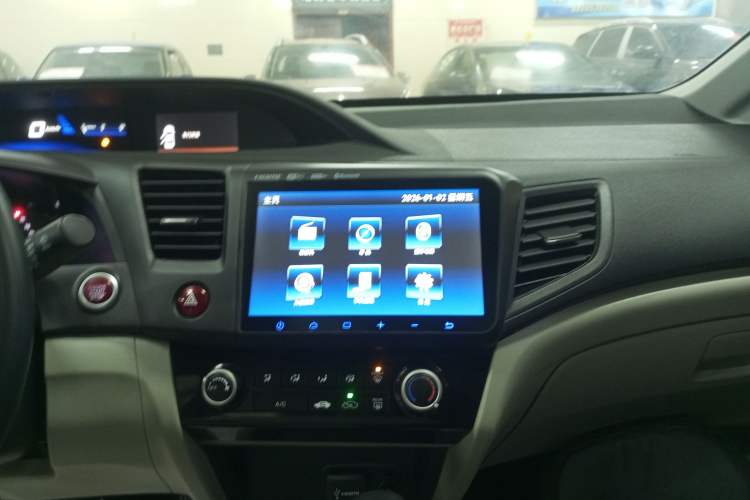 Used Honda Civic 2016 1.8L Automatic Comfort Version Audio And AC Panel