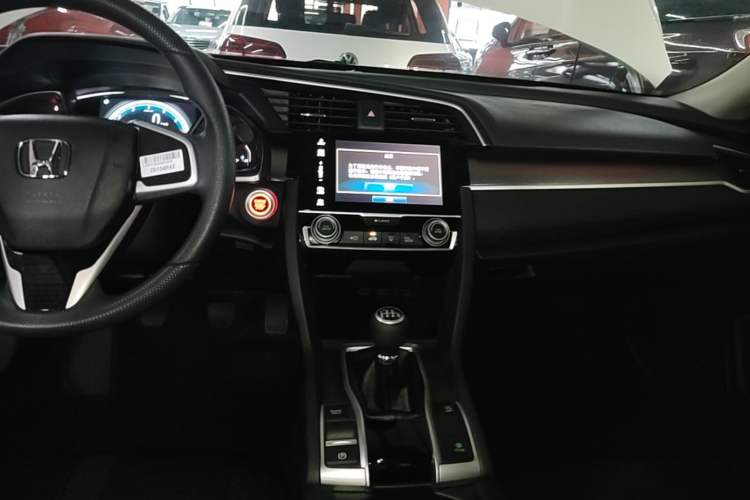 Used Honda Civic 2016 220TURBO Manual Luxury Edition Audio And AC Panel