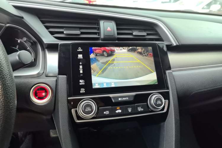 Used Honda Civic 2016 220TURBO CVT Luxury Edition Audio And AC Panel