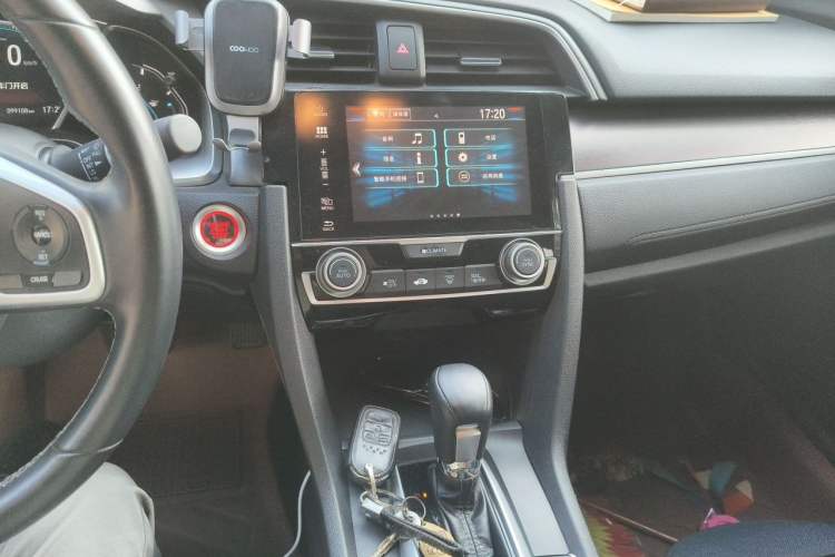Used Honda Civic 2016 220TURBO CVT Prestige Edition Audio And AC Panel