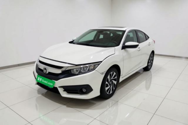 Używany Honda Civic 2016 220TURBO CVT Luxury Edition
