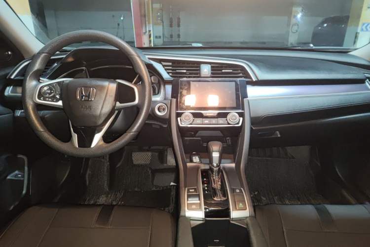 Used Honda Civic 2016 220TURBO CVT Luxury Edition Center Console