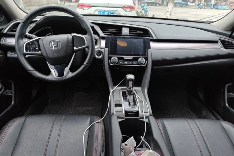 Used Honda Civic 2016 220TURBO CVT Luxury Edition Center Console