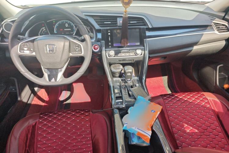 Used Honda Civic 2016 220TURBO CVT Luxury Edition Center Console