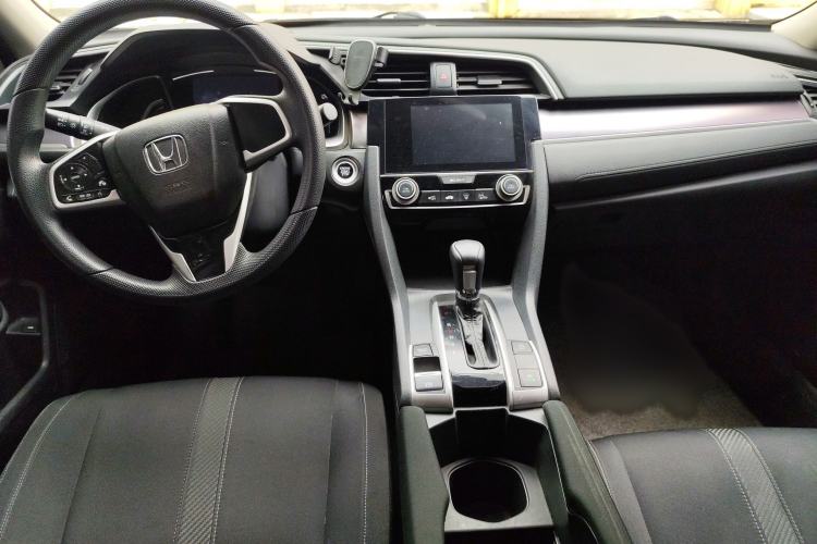 Used Honda Civic 2016 220TURBO CVT Luxury Edition Center Console