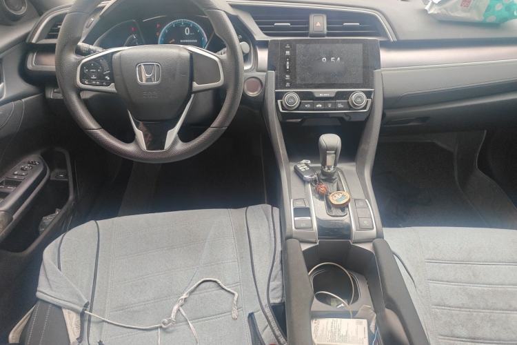 Used Honda Civic 2016 220TURBO CVT Luxury Edition Center Console