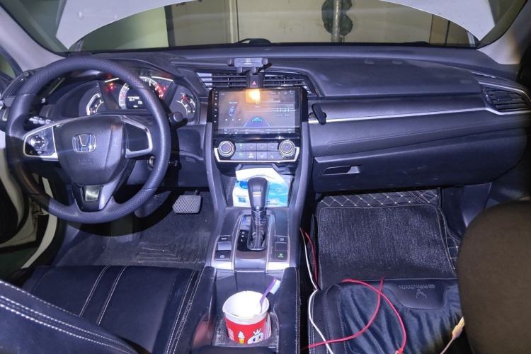 Used Honda Civic 2016 180TURBO CVT Comfort Version Center Console