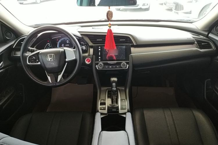 Used Honda Civic 2016 220TURBO CVT Luxury Edition Center Console