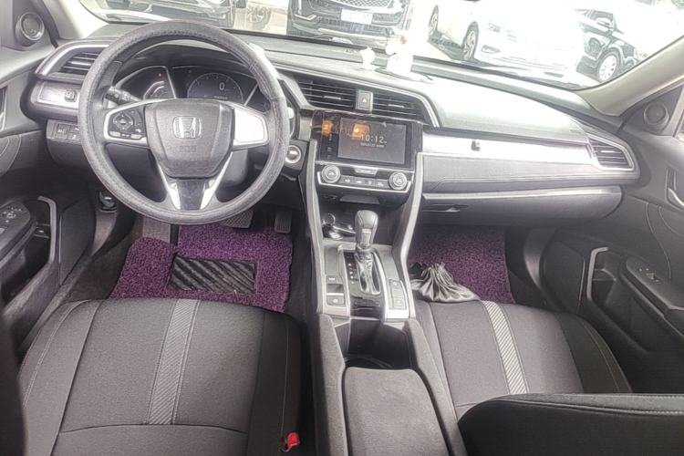 Used Honda Civic 2016 220TURBO CVT Luxury Edition Center Console
