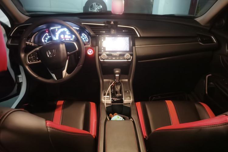 Used Honda Civic 2016 220TURBO CVT Luxury Edition Center Console