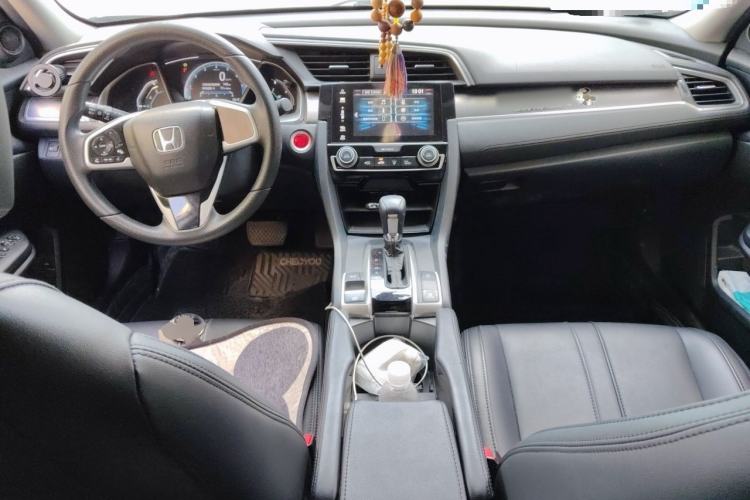 Used Honda Civic 2016 220TURBO CVT Luxury Edition Center Console