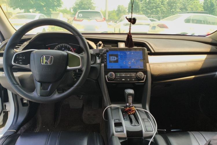 Used Honda Civic 2016 180TURBO CVT Comfort Version Center Console