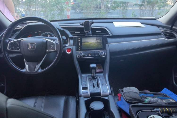 Used Honda Civic 2016 220TURBO CVT Prestige Edition Center Console