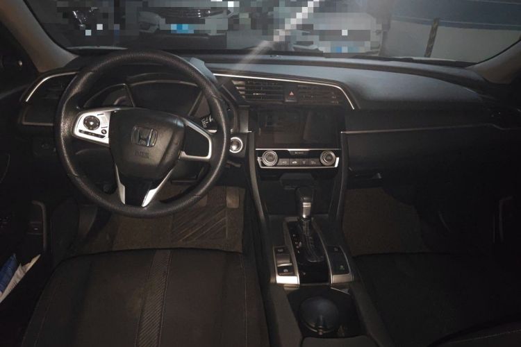 Used Honda Civic 2016 220TURBO CVT Luxury Edition Center Console