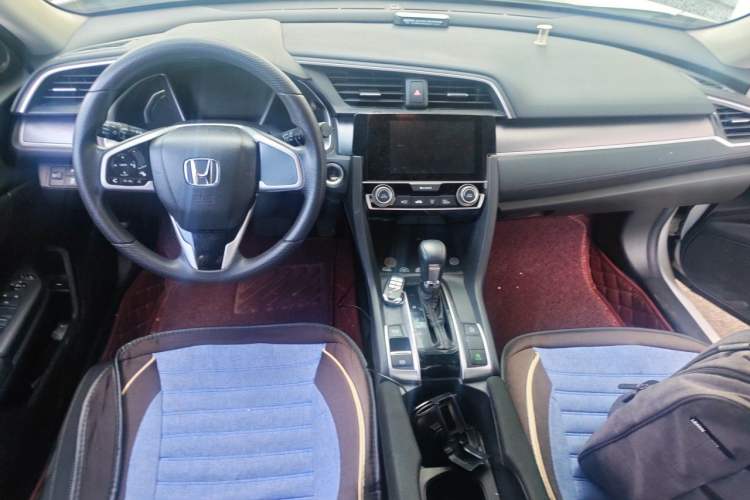 Used Honda Civic 2016 220TURBO CVT Luxury Edition Center Console