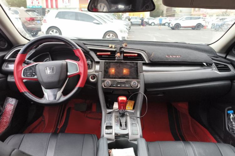 Used Honda Civic 2016 220TURBO CVT Luxury Edition Center Console