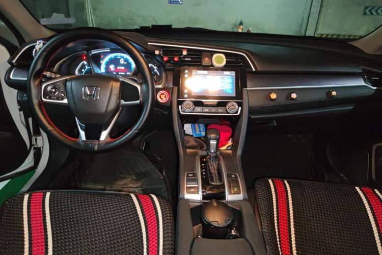 Used Honda Civic 2016 220TURBO CVT Luxury Edition Center Console