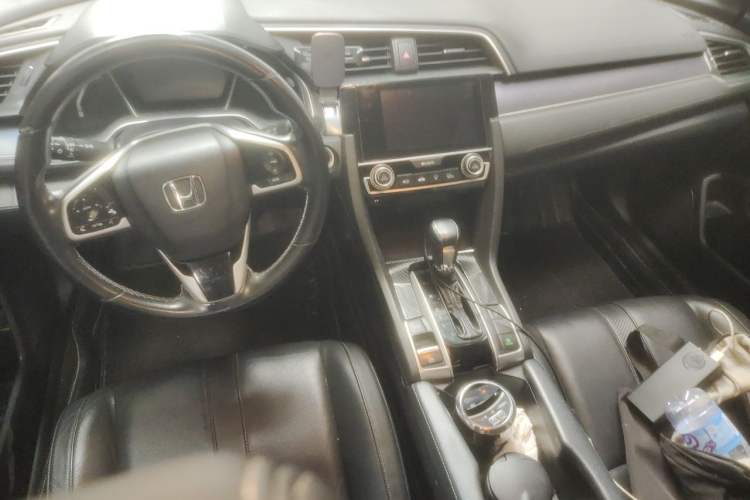 Used Honda Civic 2016 220TURBO CVT Prestige Edition Center Console