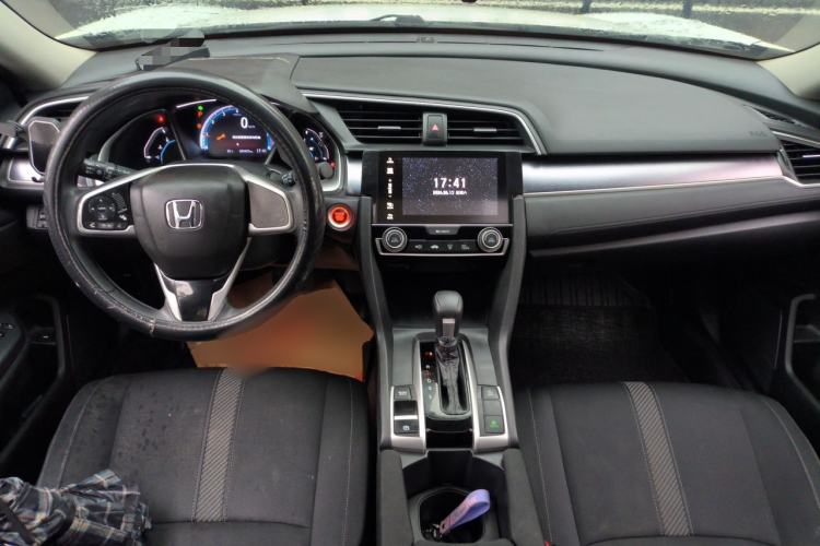 Used Honda Civic 2016 220TURBO CVT Luxury Edition Center Console