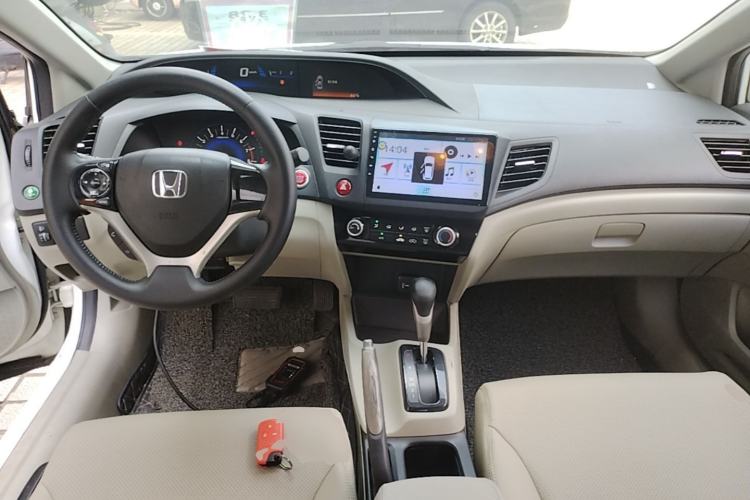 Used Honda Civic 2016 1.8L Automatic Comfort Version Center Console