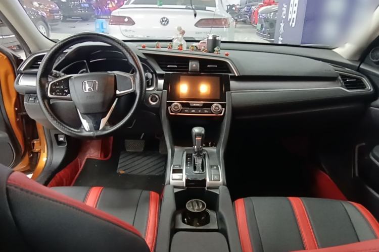 Used Honda Civic 2016 220TURBO CVT Luxury Edition Center Console