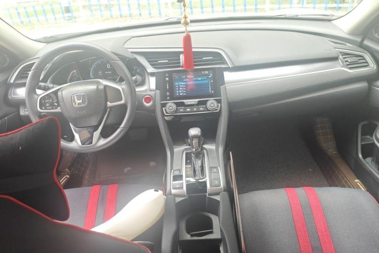 Used Honda Civic 2016 220TURBO CVT Luxury Edition Center Console