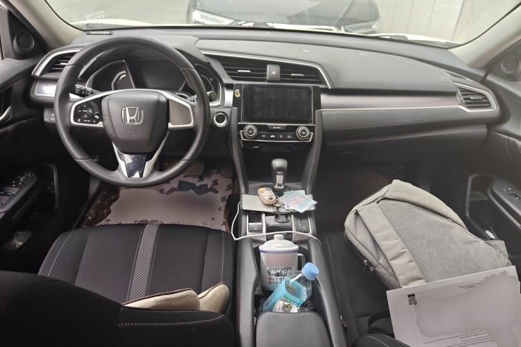 Used Honda Civic 2016 220TURBO CVT Luxury Edition Center Console