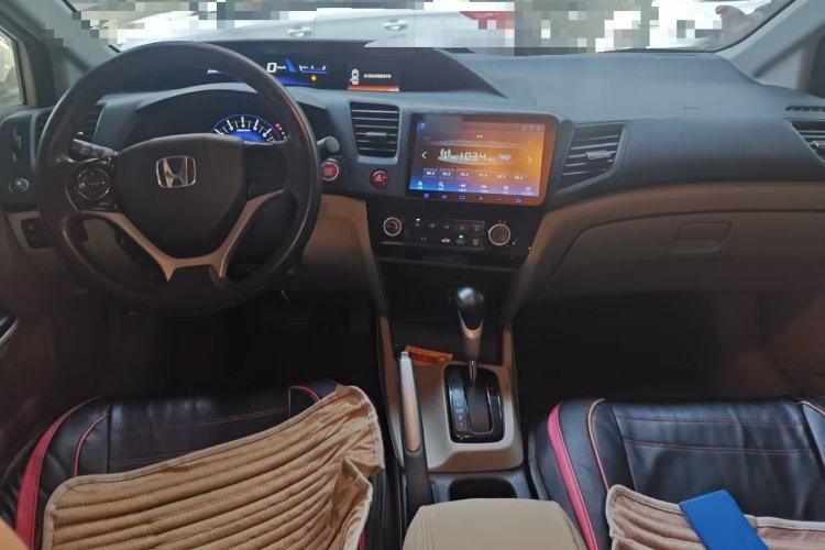 Used Honda Civic 2016 1.8L Automatic Comfort Version Center Console