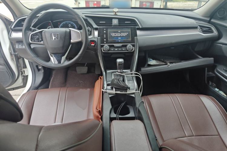 Used Honda Civic 2016 220TURBO CVT Luxury Edition Center Console