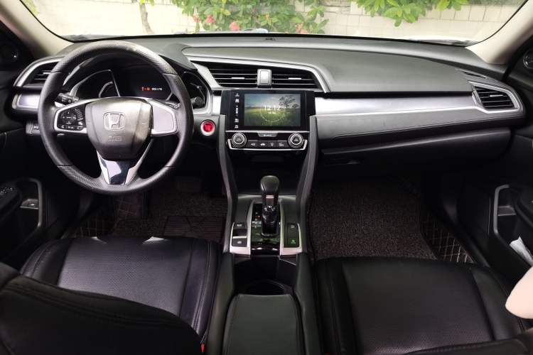 Used Honda Civic 2016 220TURBO CVT Luxury Edition Center Console
