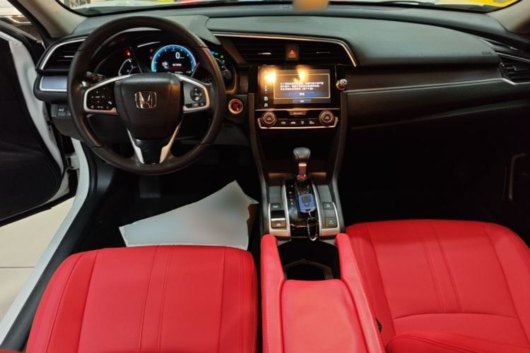 Used Honda Civic 2016 220TURBO CVT Luxury Edition Center Console