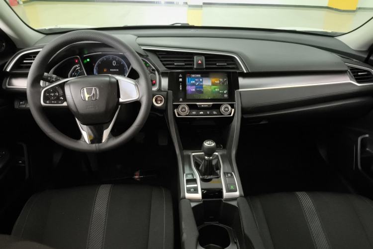 Used Honda Civic 2016 220TURBO Manual Luxury Edition Center Console
