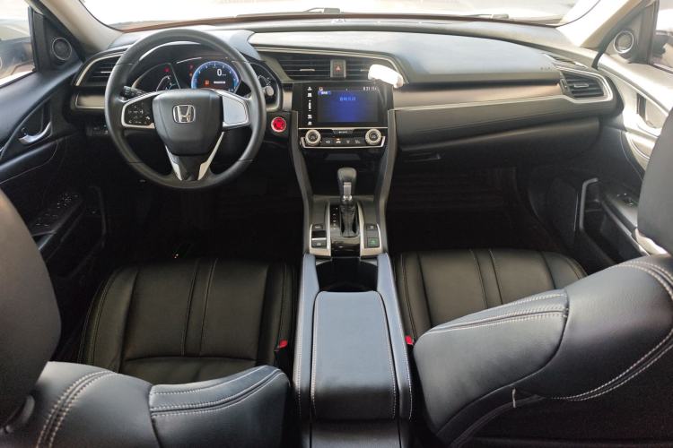 Used Honda Civic 2016 220TURBO CVT Luxury Edition Center Console