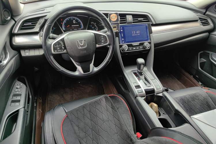 Used Honda Civic 2016 220TURBO CVT Prestige Edition Center Console
