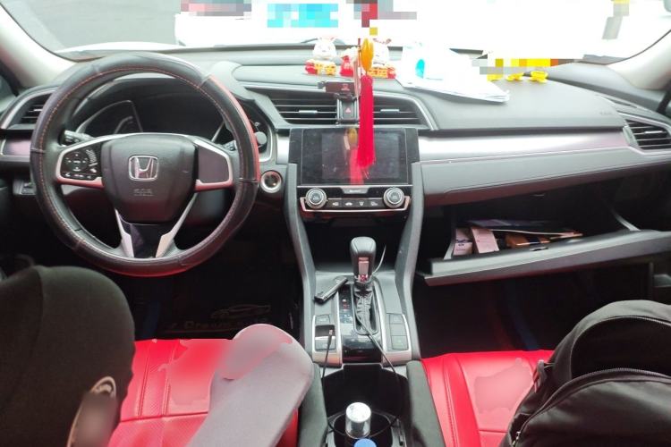 Used Honda Civic 2016 220TURBO CVT Luxury Edition Center Console