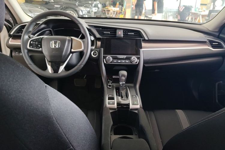 Used Honda Civic 2016 220TURBO CVT Prestige Edition Center Console