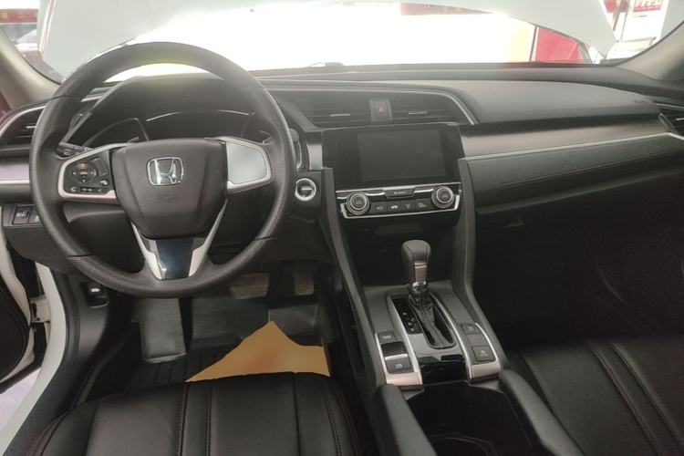 Used Honda Civic 2016 220TURBO CVT Luxury Edition Center Console