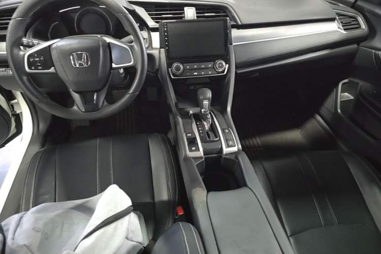 Used Honda Civic 2016 180TURBO CVT Comfort Version Center Console