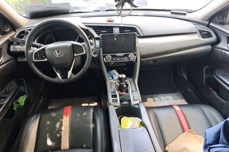 Used Honda Civic 2016 220TURBO Manual Luxury Edition Center Console
