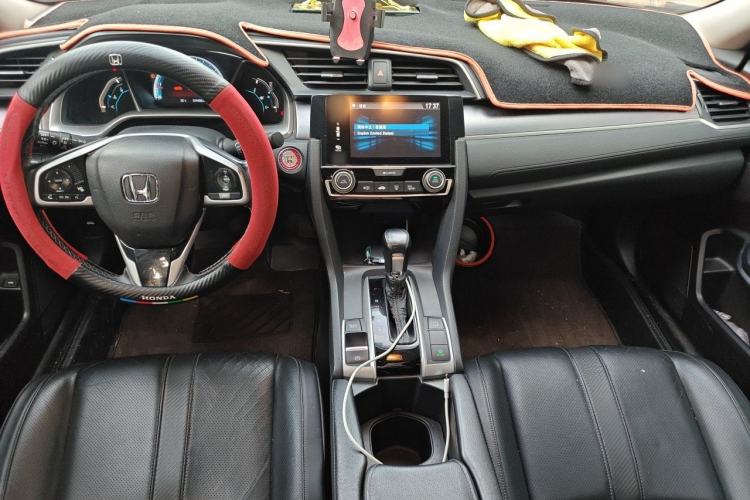 Used Honda Civic 2016 220TURBO CVT Prestige Edition Center Console