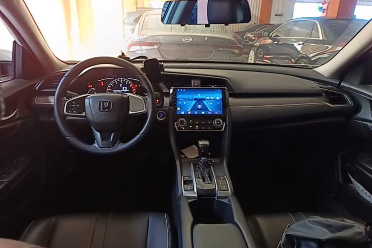 Used Honda Civic 2016 180TURBO CVT Comfort Version Center Console
