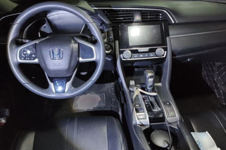 Used Honda Civic 2016 220TURBO CVT Luxury Edition Center Console