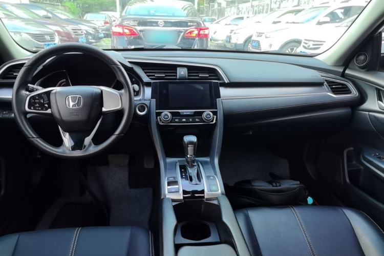 Used Honda Civic 2016 220TURBO CVT Luxury Edition Center Console