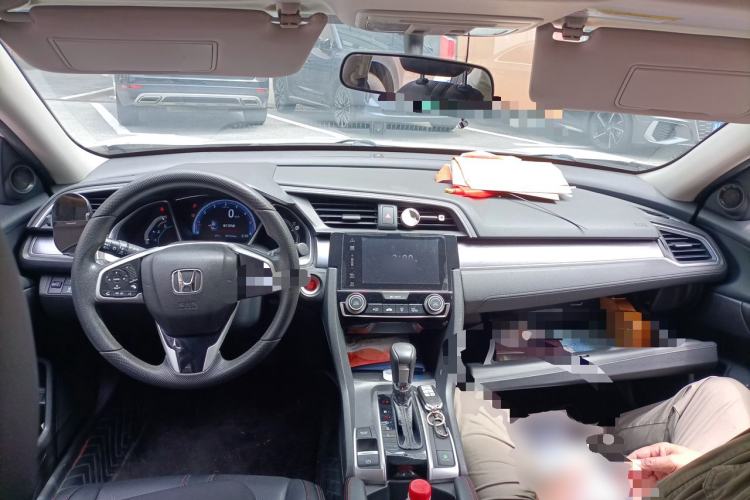 Used Honda Civic 2016 220TURBO CVT Luxury Edition Center Console