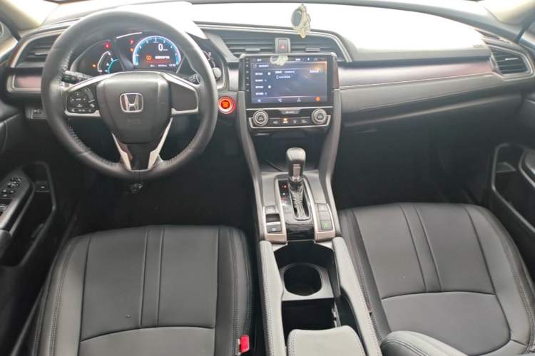Used Honda Civic 2016 220TURBO CVT Luxury Edition Center Console