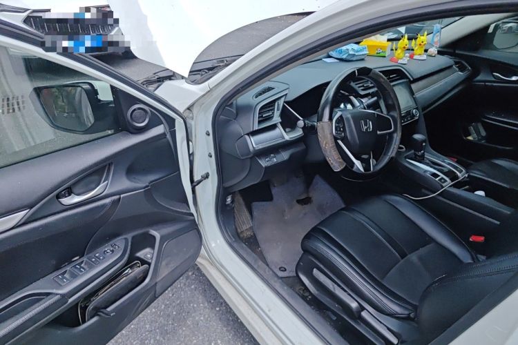 Used Honda Civic 2016 220TURBO CVT Luxury Edition Driver Seat